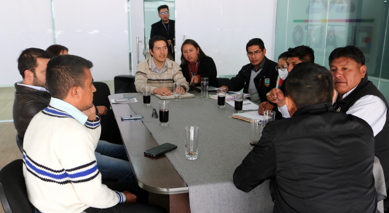 Reunión entre funcionarios de las alcaldías de El alto y Cobija.